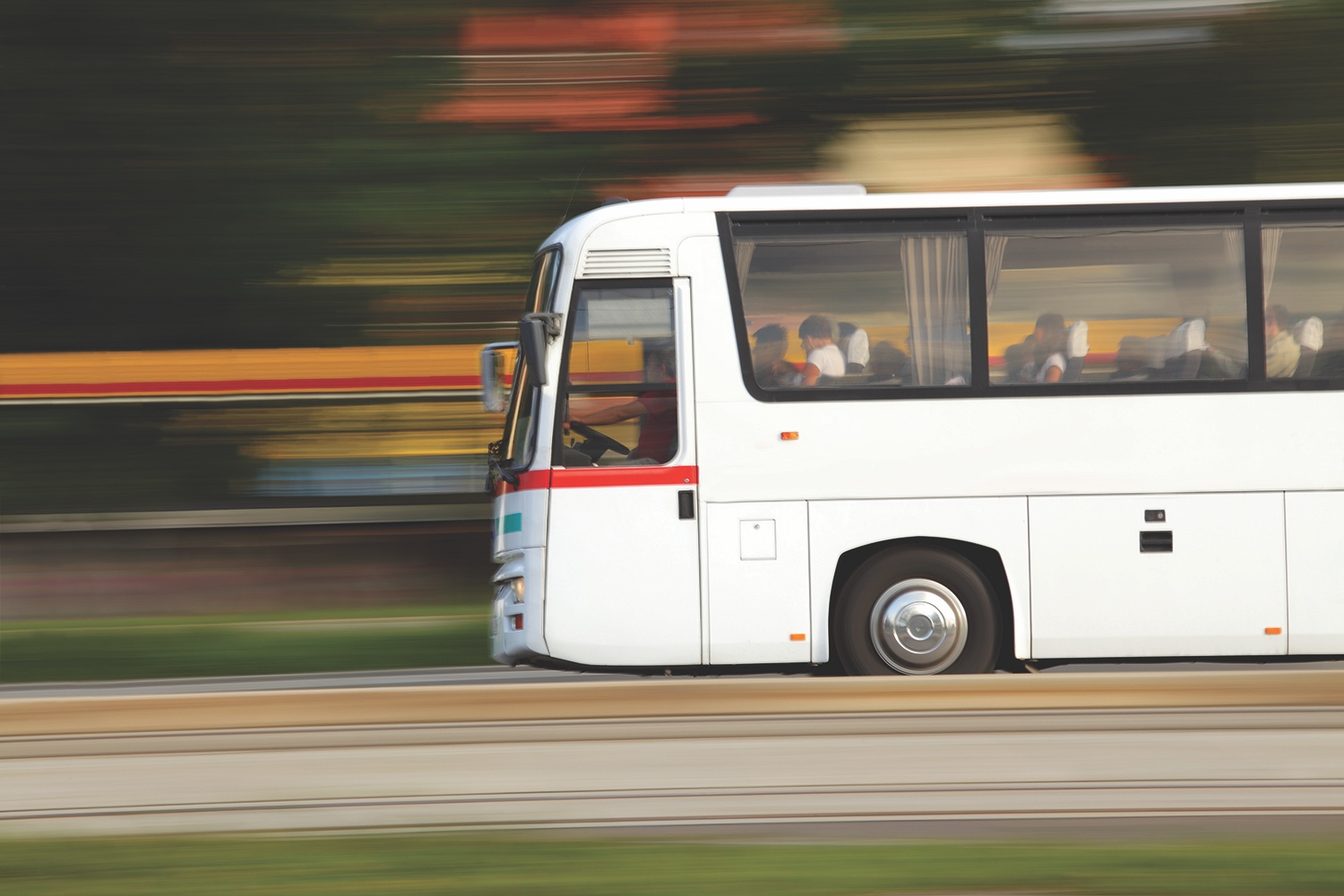 Bus-White-(half)-1500x1000